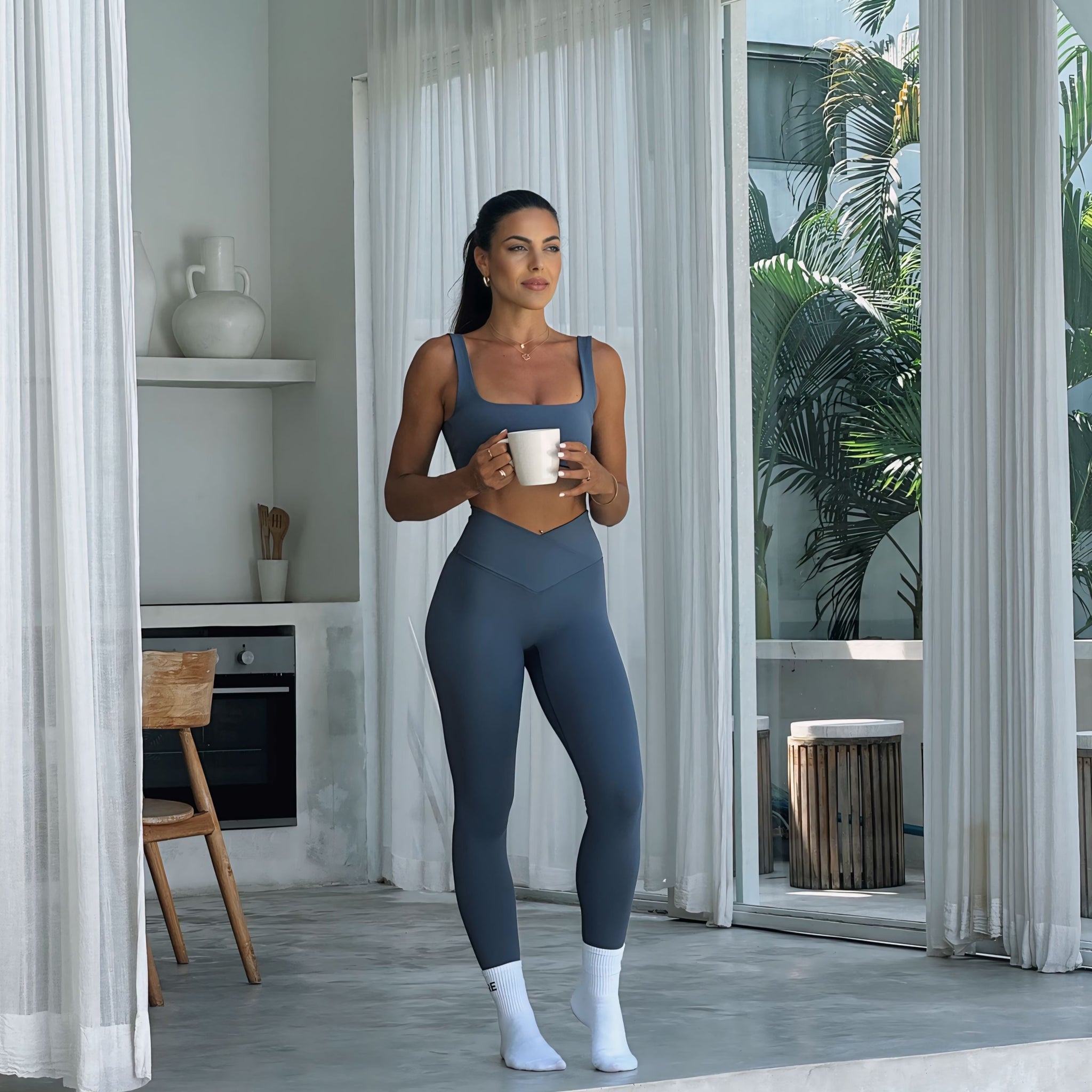 Luxe Vision V-cut Leggings